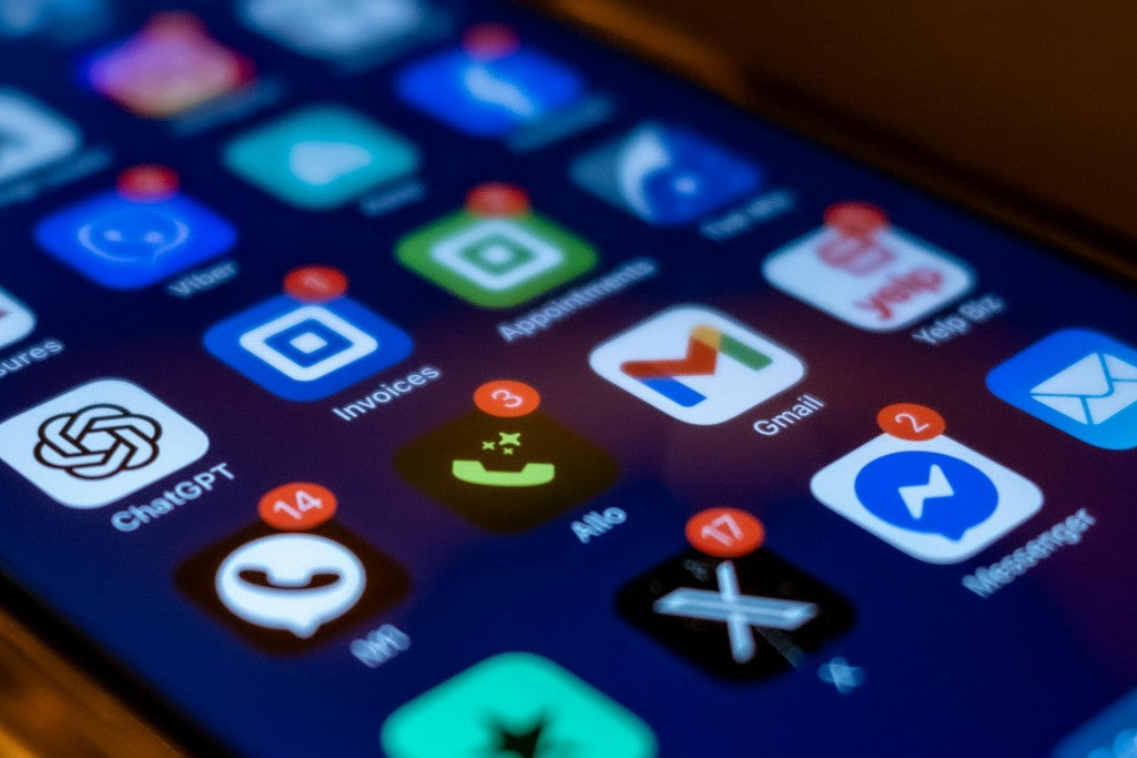 Digital Overload – How to Find Peace in a World Full of Notifications?
