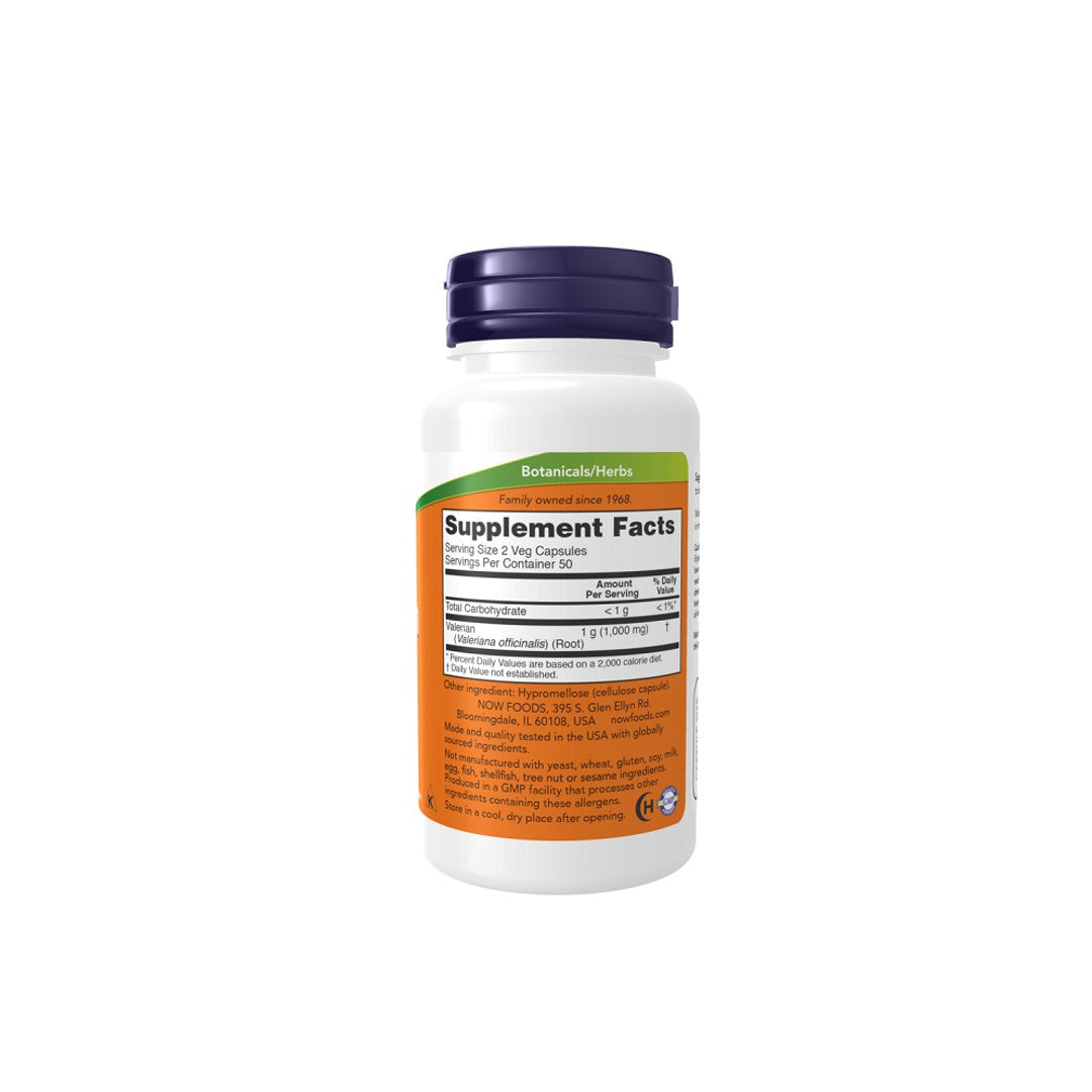 A bottle of niacin supplement with Valeriana Root 500 mg 100 vcaps by Now Foods on a white background.