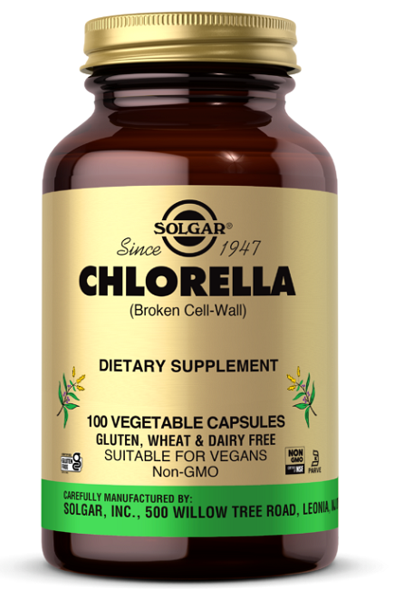 A bottle of Chlorella 520 mg 100 Vegetable Capsules by Solgar.